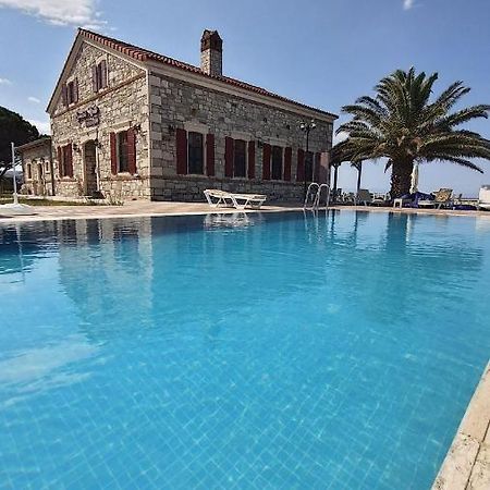 Lavantali Konak Otel Restoran Seferihisar Esterno foto
