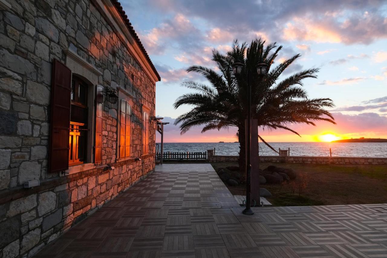 Lavantali Konak Otel Restoran Seferihisar Esterno foto