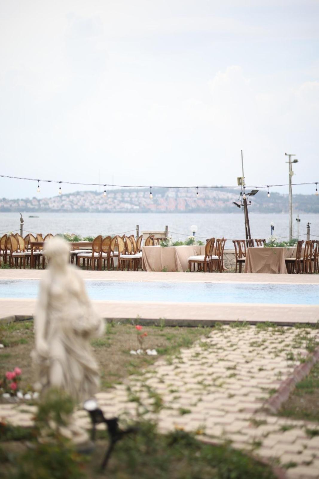 Lavantali Konak Otel Restoran Seferihisar Esterno foto