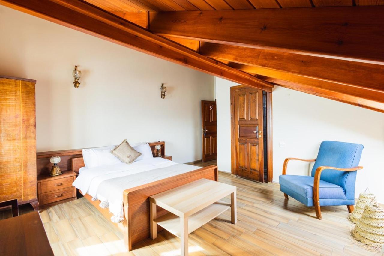 Lavantali Konak Otel Restoran Seferihisar Esterno foto