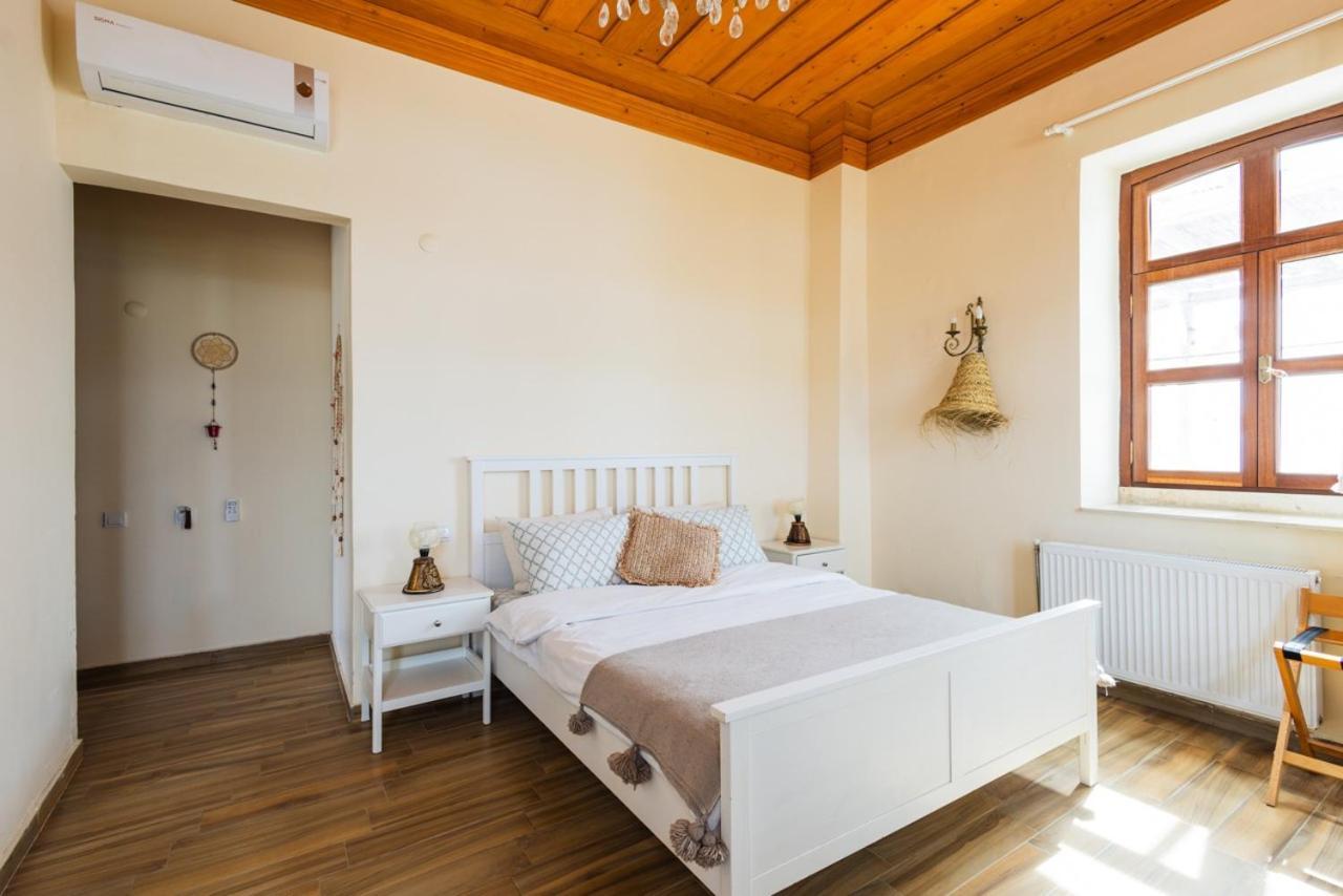 Lavantali Konak Otel Restoran Seferihisar Esterno foto