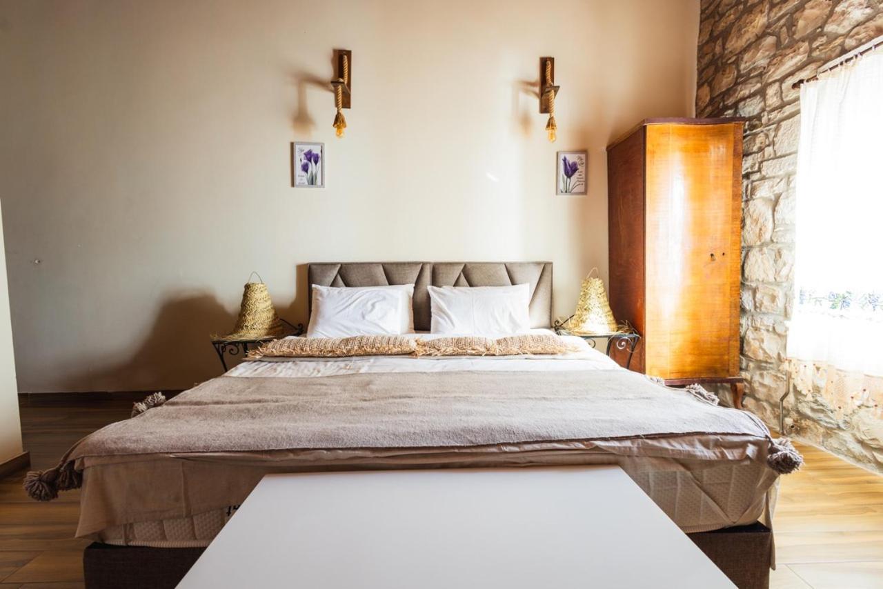 Lavantali Konak Otel Restoran Seferihisar Esterno foto