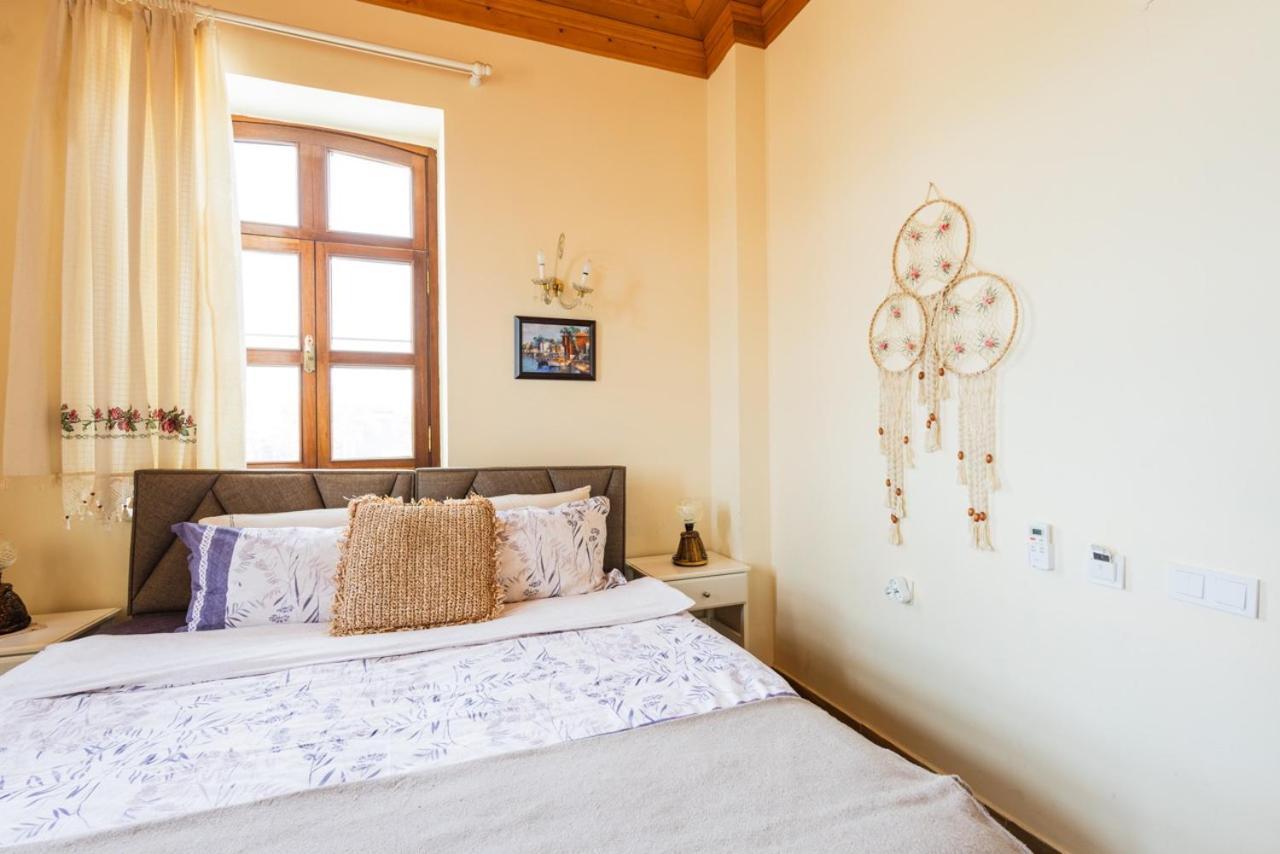 Lavantali Konak Otel Restoran Seferihisar Esterno foto